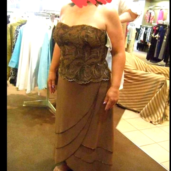 Mother of the groom dress - Picture 1 of 2